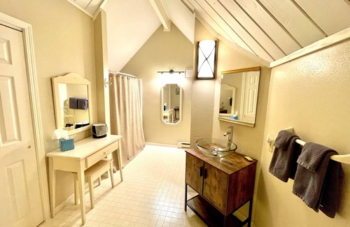 Rapid City Bed & Breakfast | Sweetgrass Inn B&B