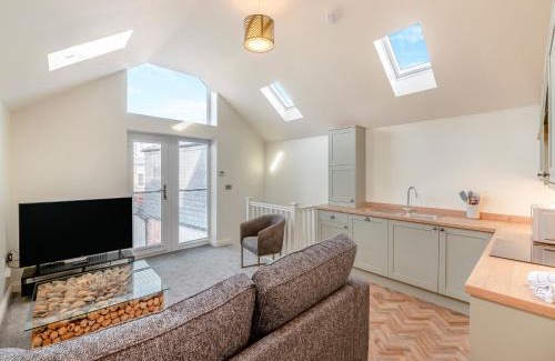 Muston House | Swift - Uk48160