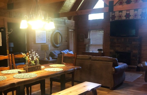 Falls of Rough Cabin | Swiftwater - Secluded Log Cabin