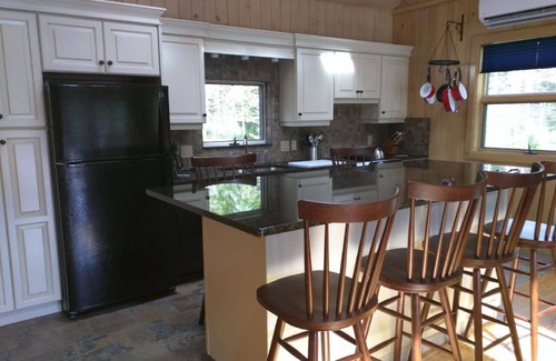 Seal Cove House | Swim and Kayak at this freshwater location. Sleep 6+ on MDI near Acadia National