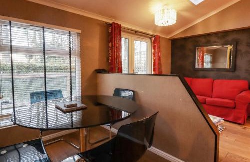 Ripley House | Swinsty Lodge