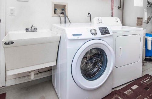 Groveland House | SWISS 101 - Lake Olsen