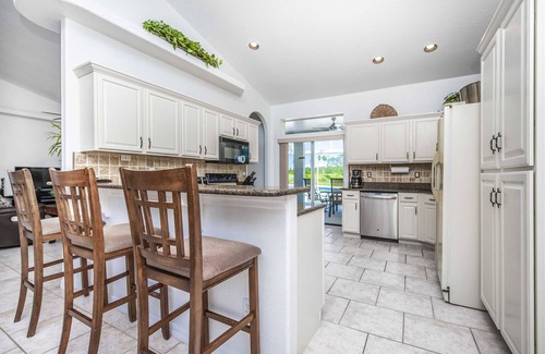 Groveland House | SWISS 56 - Lake Denise