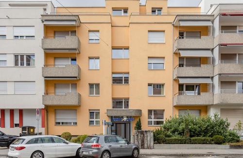 Seebach Apartment | Swiss Star District 11 - Self Check-In