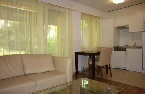 Seebach Apartment | Swiss Star District 11 - Self Check-In