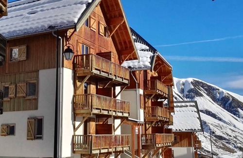 Saint-Sorlin-d'Arves Condo | Sybelles Ski Area | Sleeps 10 | Slope-side Comfort
