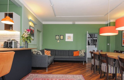 Lifton Cottage | SYCAMORE APARTMENT, pet friendly, character holiday cottage in Lifton