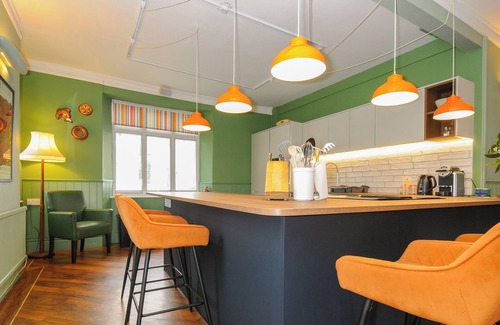 Lifton Cottage | SYCAMORE APARTMENT, pet friendly, character holiday cottage in Lifton