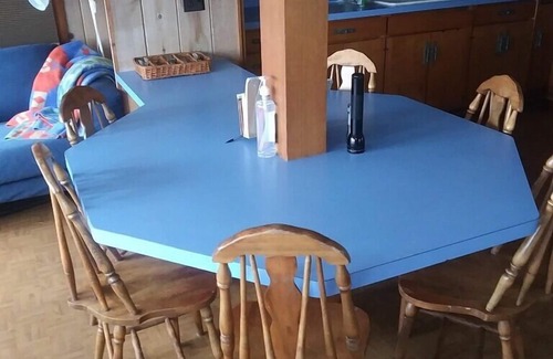 Syracuse Cottage | Syracuse Lake Front 5 Bedroom/1.5 Bath East Shore Lake Syracuse Sleeps Up To 12