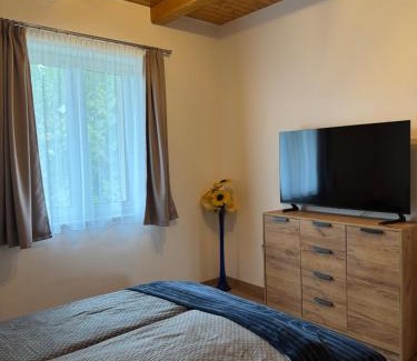 Szolosgyorok Apartment | Szőlősgyörök Kun Apartment with 3 bedrooms on 92 in
