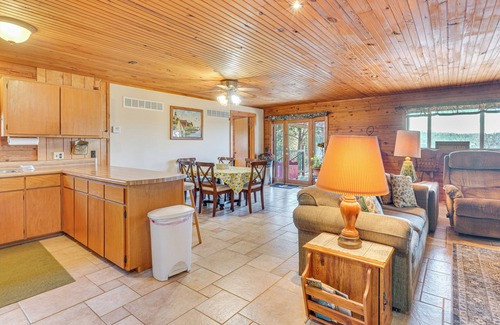 Shell Knob Cabin | Table Rock Lake Cabin w/Waterfront Views!