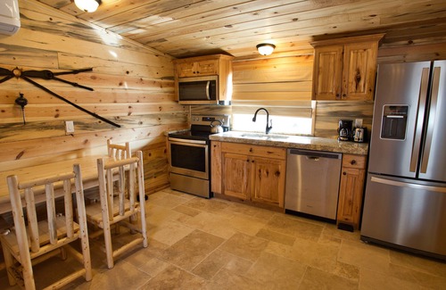 Hatch Apartment | Tack Room Studio on 280 acre Sevier River Ranch - 1 King and 2 Twin Beds