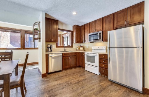 Truckee Condo | Tahoe Donner Condo on the Creek