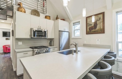 Incline Village House | Tahoe Incline Creek Retreat - modern townhome overlooking Incline Creek in Tahoe