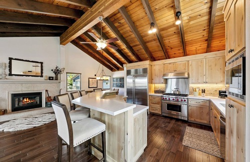 Tahoe Keys House | Tahoe Keys Dream: Pets, BBQ, Boat Dock, Pools