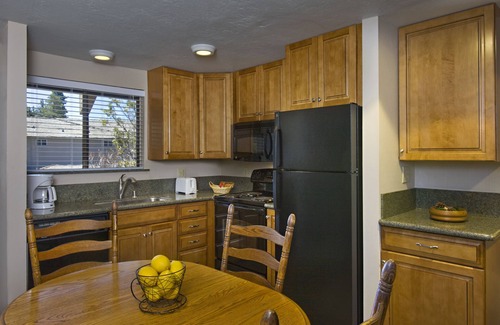 South Lake Tahoe Hotel | Tahoe Lakeshore Lodge & Spa