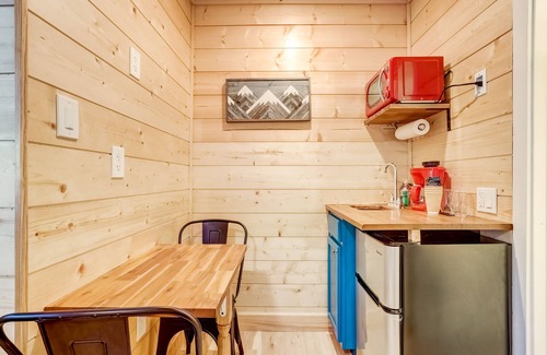 Sierra Tract Hotel | Tahoe Mountain inn