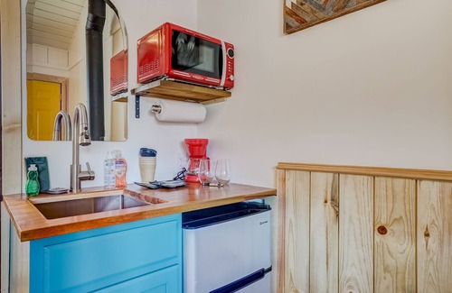 Sierra Tract Hotel | Tahoe Mountain inn