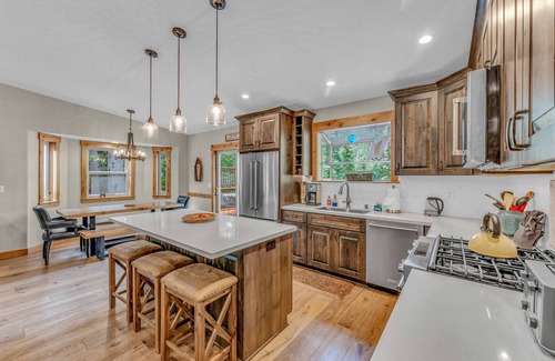 Kingswood Estates House | Tahoe Retreat with Scenic Views & Spacious Deck