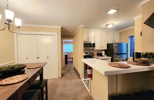 Tahoya Shores Condo | Tahoe Shoreline Retreat - Close to Ski Resorts!