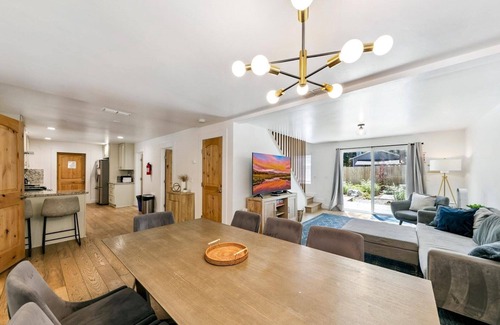 North Upper Truckee House | Tahoe Spa Cabin: Private Sauna and Hot Tub, Game Room, Pet Friendly