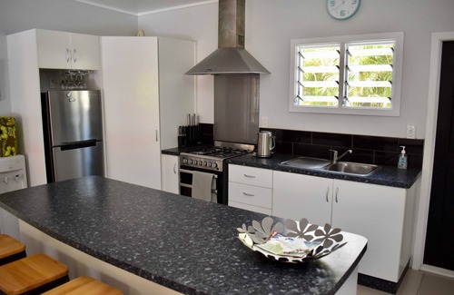 Muri House | Tai and Tetes - Style and Comfort with pool