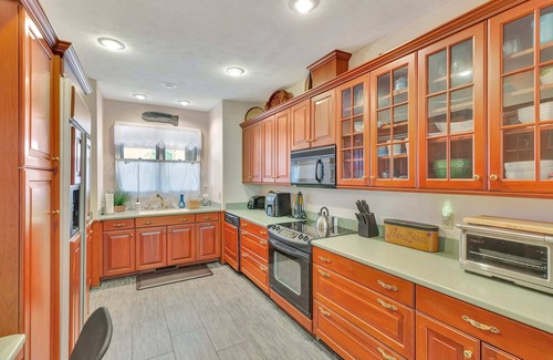 Salem House | Tall Ship 319 in Keowee Key