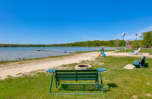 Fountain House | Tallman Lake Access Family-Friendly Home with Dock!