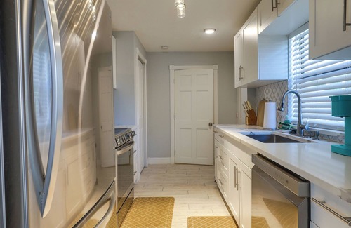 Temple Crest House | Tampa Home w/ Patio - 1 Mi to Busch Gardens!