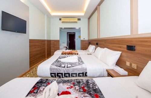 Al Sabkha Hotel | Tanha Hotel