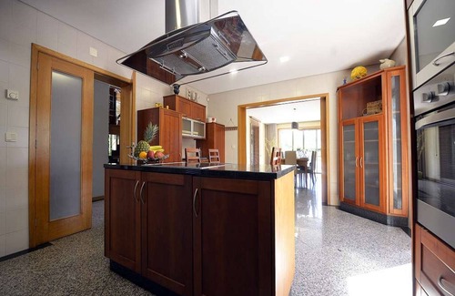 Apulia e Fao Villa | Tasteful Braga Villa | 4 Bedrooms | Villa Helena | Private Pool & Close to.