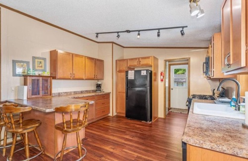 Phelps Cabin | TB-15 Thunder Bay Resort Cabin15