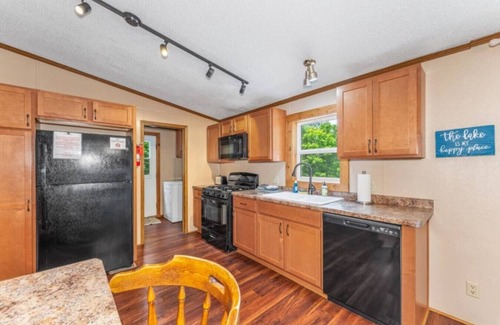 Phelps Cabin | TB-15 Thunder Bay Resort Cabin15