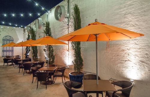 East Riverside House | Tchop1. Uptown|Classic|Blocks to Brewery/Magazine