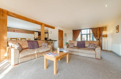 Beccles House | Teal