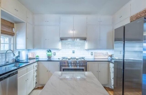 Tech Terrace House | Tech Terrace Vintage Gem, 5 Blocks from TTU Campus