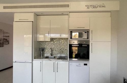 Cordoba Apartment | TECNOCORDOBA II aparcamiento privado gratuito y piscina