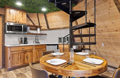 New Hope Cabin | TeePee at Paradise Point with a hot tub, fire pit, & grill!