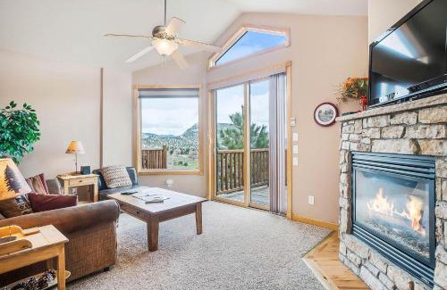 Estes Park Apartment | Teepee Mountain 12A Condo