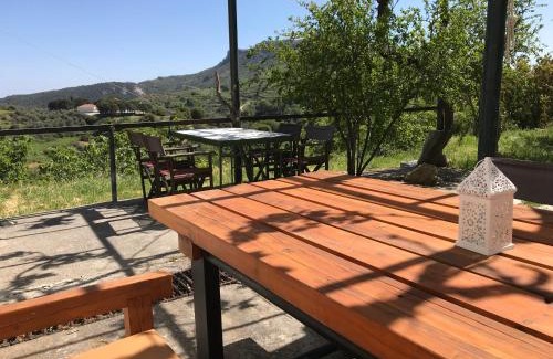 Kantanos-Selino House | Temenia House