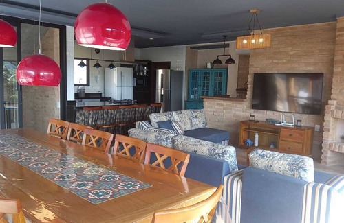 Ubatuba House | Tenório. Casa Nova. 5 Suítes. Piscina com Vista