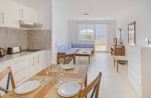 Morro Jable Apartment | terrace and ocean views, Wi-Fi, 3rd floor