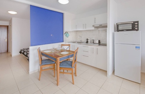 Morro Jable Apartment | terrace and ocean views, Wi-Fi, 3rd floor