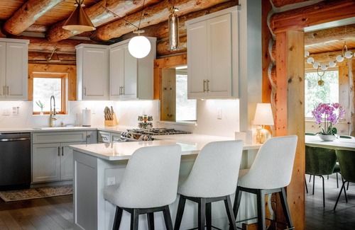 Rockbridge Cabin | Terrapin Hideaway's Loggerhead Main Lodge, Hocking Hills Logan Laureville Rockbridge Sleeps 16 Hot t.