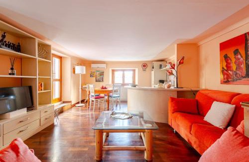 Viareggio Apartment | Terrazza Privata-A 2 Passi dal mare- "Versilia Royal"