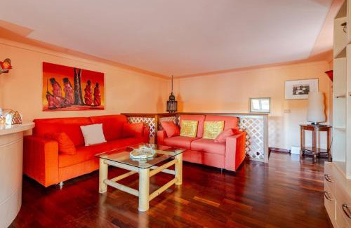 Viareggio Apartment | Terrazza Privata-A 2 Passi dal mare- "Versilia Royal"