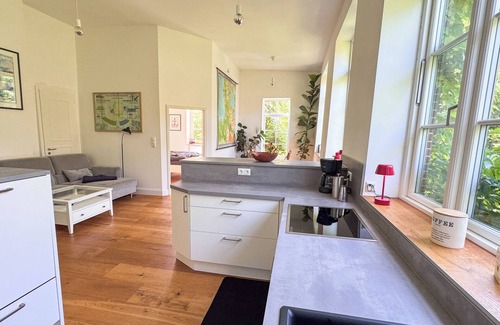 Tetenbull Apartment | Tetenbüllerbü - always free from school!