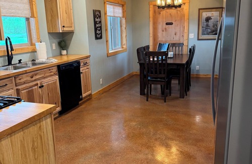 Island Park Cabin | Teton View Ranch! Hot Tub, Mountain Views & 35mi to Yellowstone!