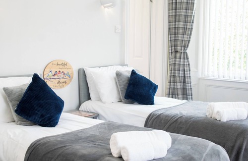 Hawick Hotel | Teviotside Travel Inn - Hawick - Room 1 - double/twin