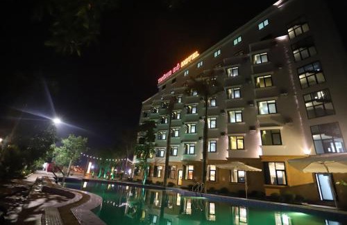 Vinh Hotel | Thông Đỏ Hotel